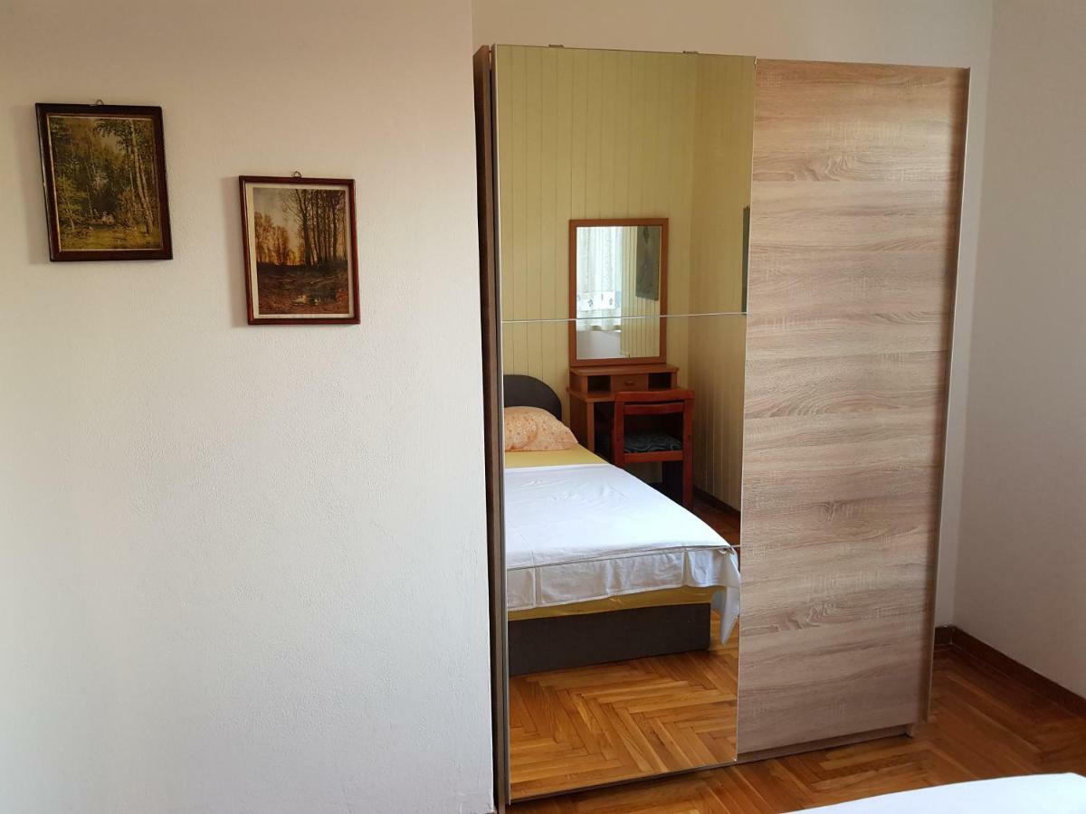 Mare Azzurro Apartments Pula Luaran gambar