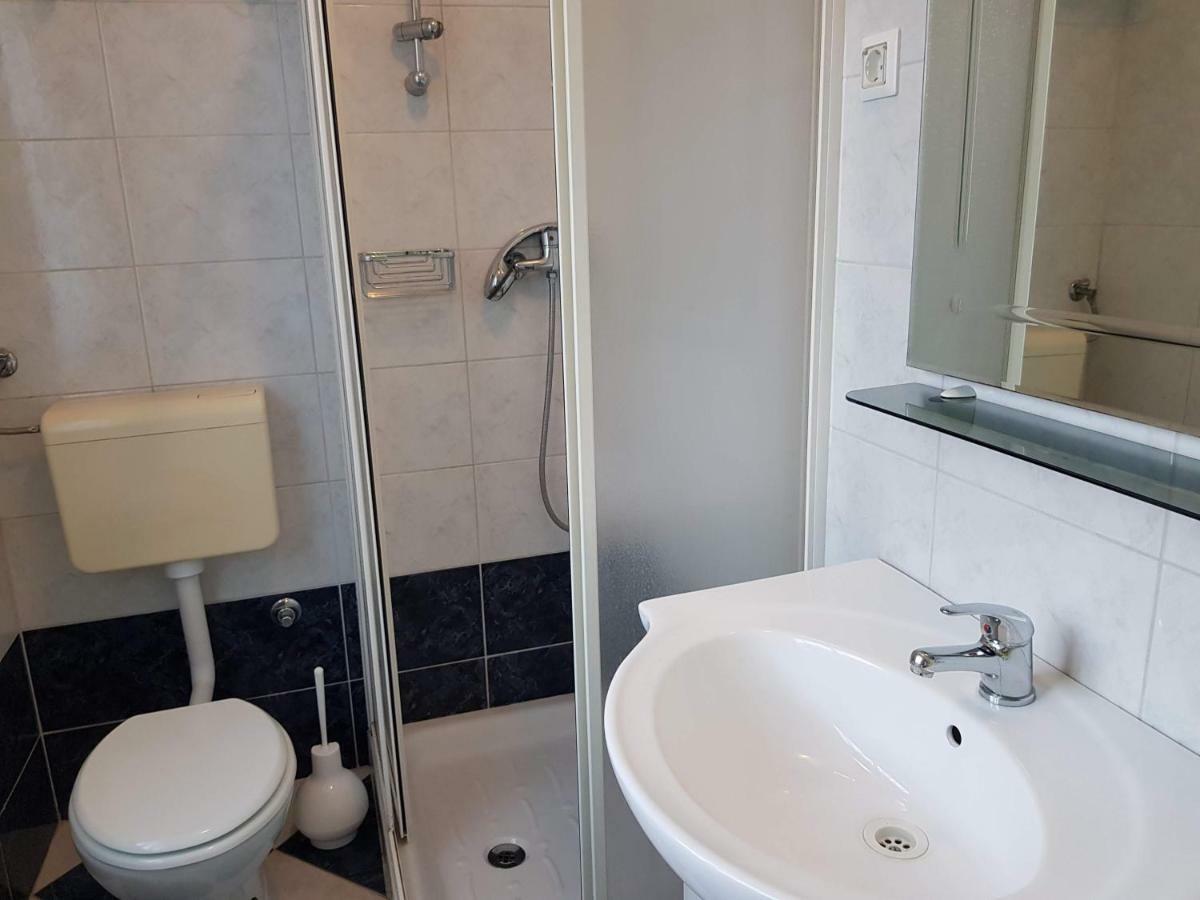 Mare Azzurro Apartments Pula Luaran gambar
