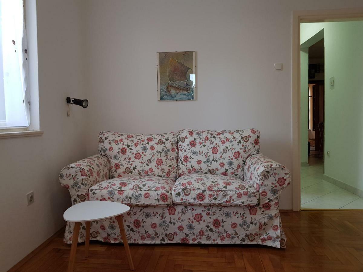 Mare Azzurro Apartments Pula Luaran gambar