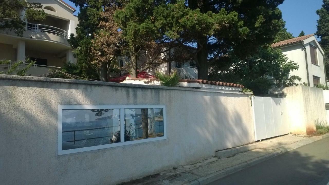 Mare Azzurro Apartments Pula Luaran gambar
